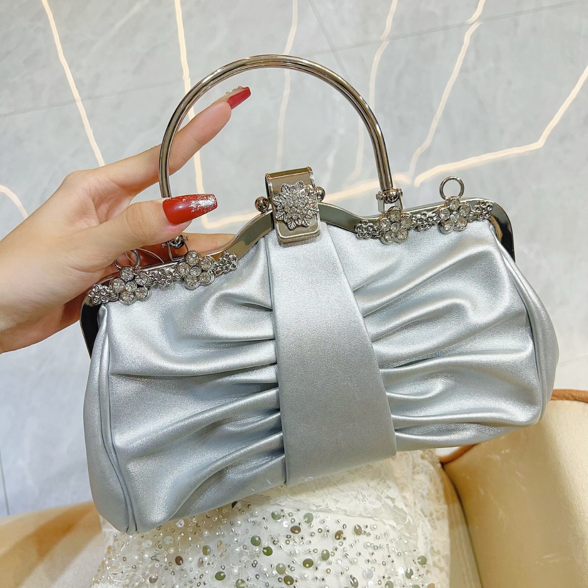 2025, luxuriöse High-End-Party – Women Bags In Trend Bewertung und Preis